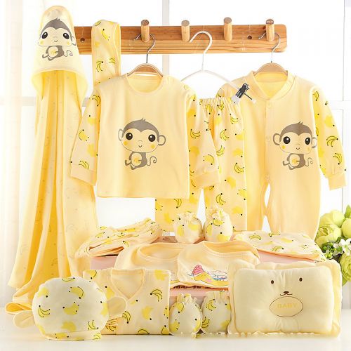 Coffret cadeau pour bébé - Vêtements + Fournitures Ref 1977833