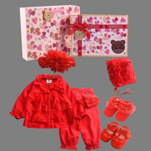 Coffret cadeau pour bébé - Vêtements + Chaussures accessoires Ref 1978040