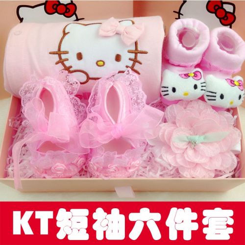 Coffret cadeau pour nouveau-né - Vêtements + Fournitures HELLOKITTY Ref 1950493