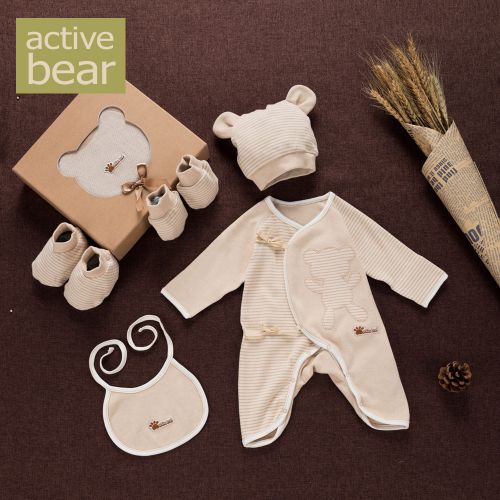 Coffret cadeau pour nouveau-né - Vêtements + Chaussures accessoires coton coloré Ref 1951225
