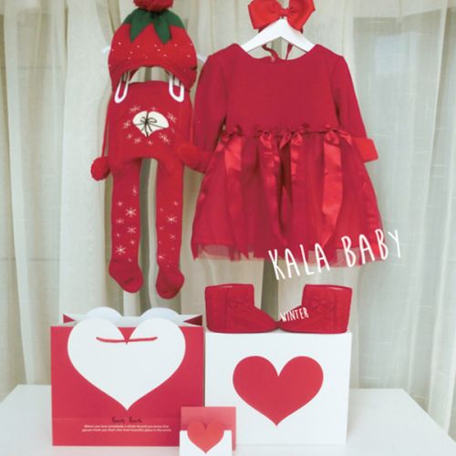 Coffret cadeau pour nouveau-né - Vêtements + Chaussures accessoires Ref 1951919