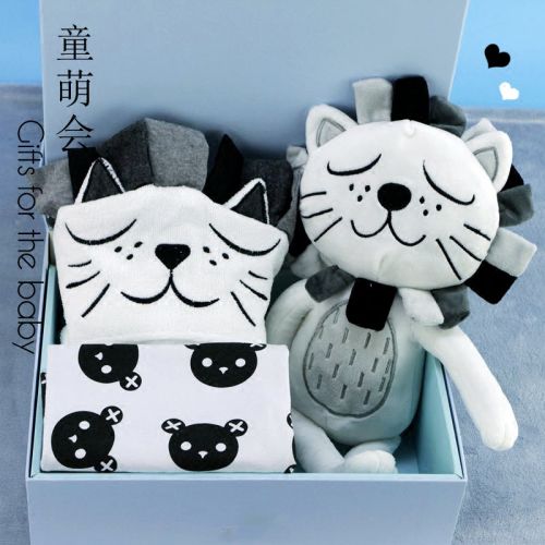 Coffret cadeau pour nouveau-né - Vêtements + Accessoires Ref 1952342