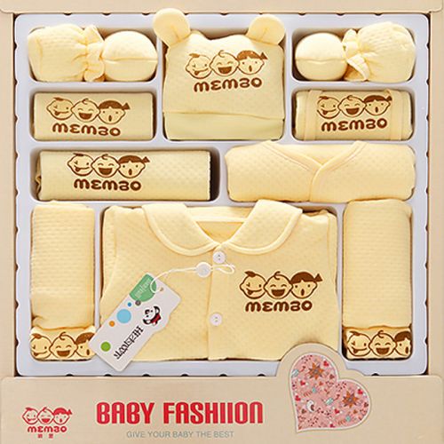 Coffret cadeau pour nouveau-né - Vêtements + Fournitures BANJVALL Banjvall menbo Ref 1952648