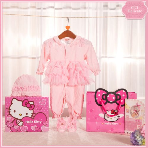 Coffret cadeau pour nouveau-né - Vêtements + Chaussures KT03 Ref 1952686