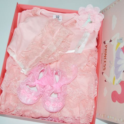 Coffret cadeau pour nouveau-né - Vêtements + Chaussures Accessoires Ref 1952911
