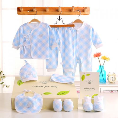 Coffret cadeau pour nouveau-né - Vêtements + Chaussures accessoires CYF15110 Ref 1952913