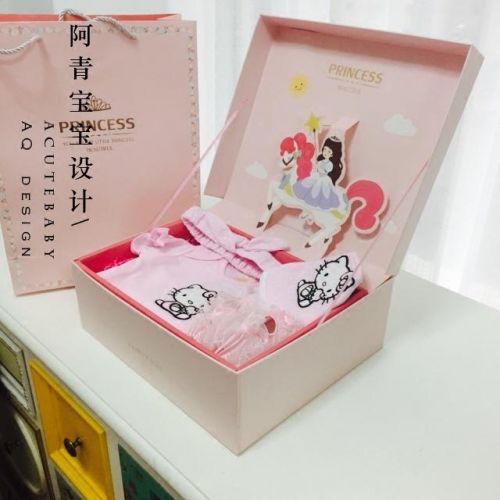 Coffret cadeau pour nouveau-né - Vêtements + Chaussures Accessoires Ref 1953277