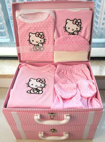 Coffret cadeau pour nouveau-né - Vêtements + Accessoires HELLO KITTY Ref 1953387