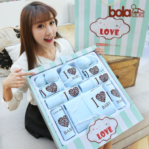 Coffret cadeau pour nouveau-né - Vêtements + Accessoires BOLKLAA Ref 1953648