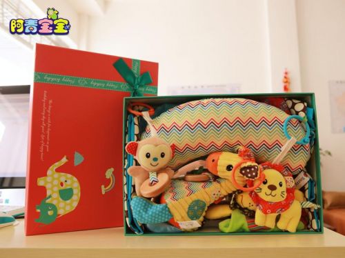 Coffret cadeau pour nouveau-né - Ref 1954389