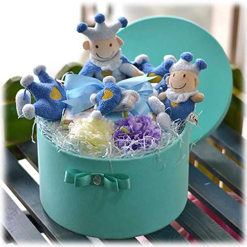 Coffret cadeau pour nouveau-né AIDE - Ref 1954826