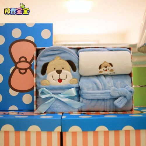 Coffret cadeau pour nouveau-né - vêtements Ref 1955029