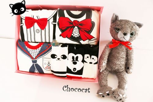 Coffret cadeau pour nouveau-né - Vêtements + Accessoires Ref 1955157
