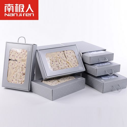 Coffret cadeau pour nouveau-né - Vêtements + Accessoires NCQ6T80013 Ref 1955160