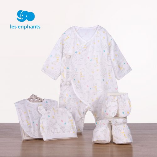 Coffret cadeau pour nouveau-né - Vêtements + Accessoires DISNEY Ref 1955468