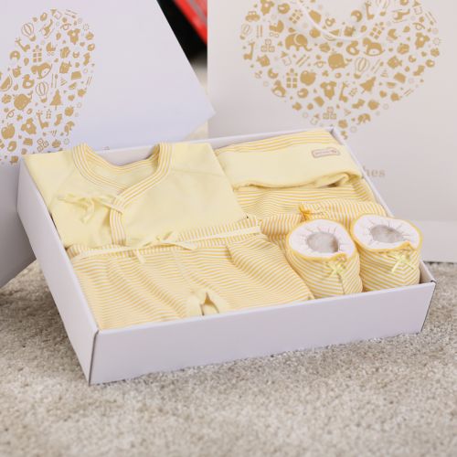 Coffret cadeau pour nouveau-né - Vêtements + Fournitures BR2033- Ref 1955948