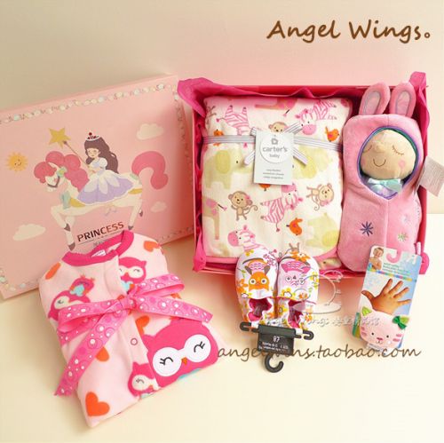 Coffret cadeau pour nouveau-né - Vêtements + Chaussures accessoires Y10155 Ref 1955979