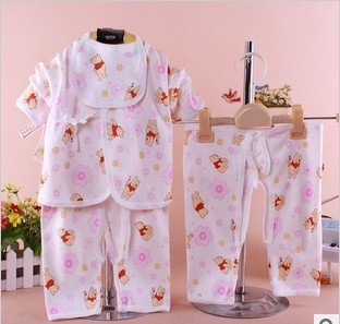 Coffret cadeau pour nouveau-né - Ref 1956113