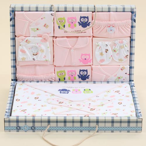 Coffret cadeau pour nouveau-né - Vêtements + Accessoires Ref 1956399