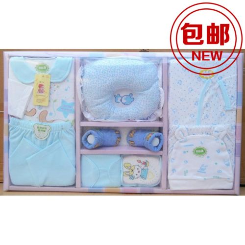 Coffret cadeau pour nouveau-né - Vêtements + Accessoires Ref 1956678