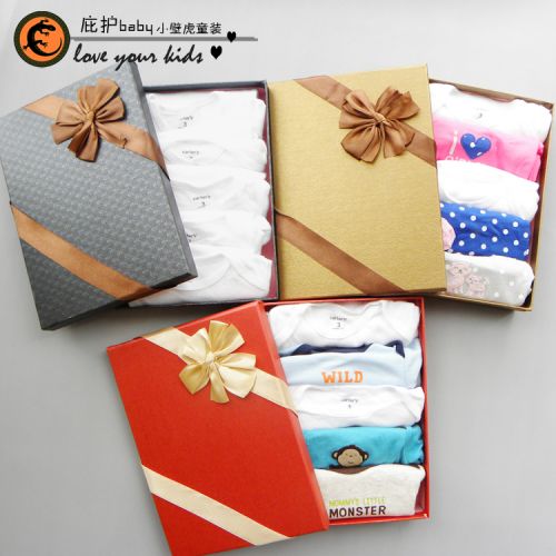 Coffret cadeau pour nouveau-né - vêtements L'Europe et le seul original Ref 1956830