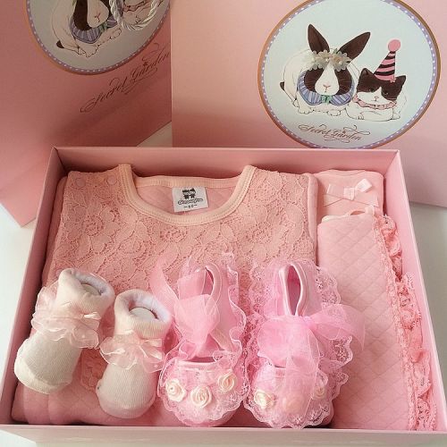 Coffret cadeau pour nouveau-né - Vêtements + Chaussures accessoires BEST GIFT Ref 1957075