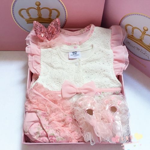 Coffret cadeau pour nouveau-né - Vêtements + Chaussures Accessoires Ref 1957768