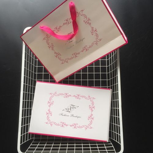 Coffret cadeau pour nouveau-né - Ref 1958244