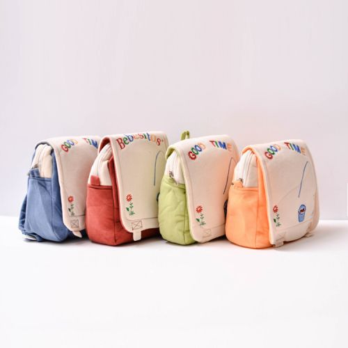 Coffret cadeau pour nouveau-né - Kit d'accessoires Ref 1958661