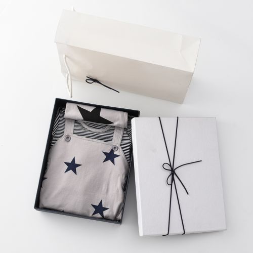 Coffret cadeau pour nouveau-né - vêtements MD160LH005 Ref 1959343