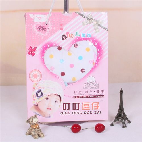 Coffret cadeau pour nouveau-né - Kit d'accessoires Ref 1959697