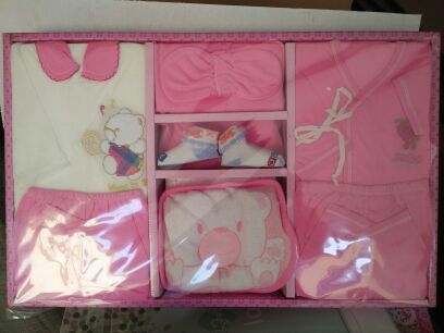Coffret cadeau pour nouveau-né - Ref 1959946