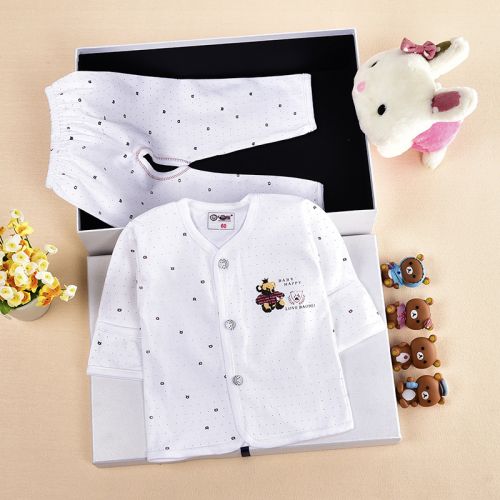 Coffret cadeau pour nouveau-né - vêtements Ref 1959951