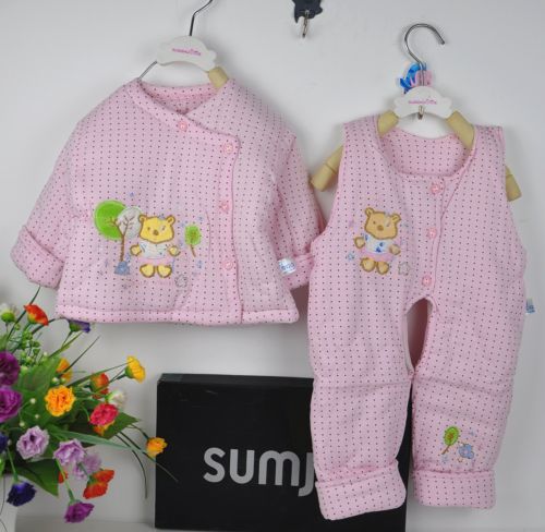 Coffret cadeau pour nouveau-né - vêtements Ref 1960758