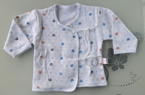 Coffret cadeau pour nouveau-né - Vêtements + Fournitures 3c6 Ref 1961630