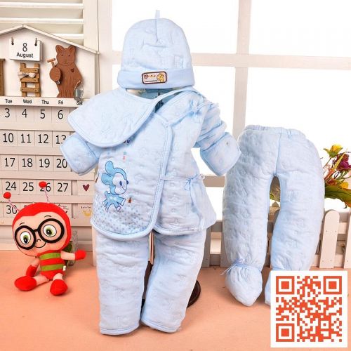 Coffret cadeau pour nouveau-né - Vêtements + Accessoires Ref 1963856