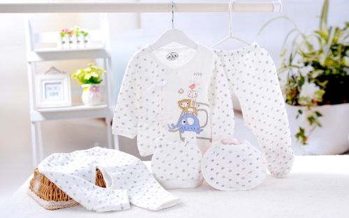 Coffret cadeau pour nouveau-né en coton - Ref 1964123