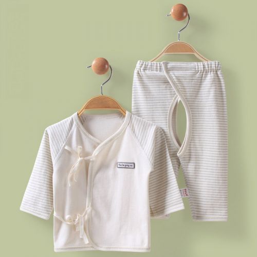 Coffret cadeau pour nouveau-né - vêtements en coton Ref 1964396