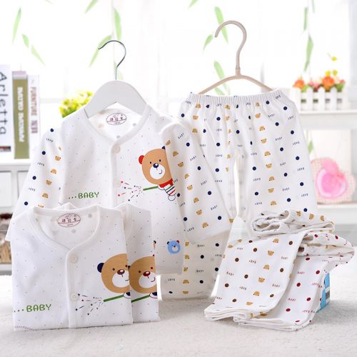 Coffret cadeau pour nouveau-né - vêtements Ref 1964618