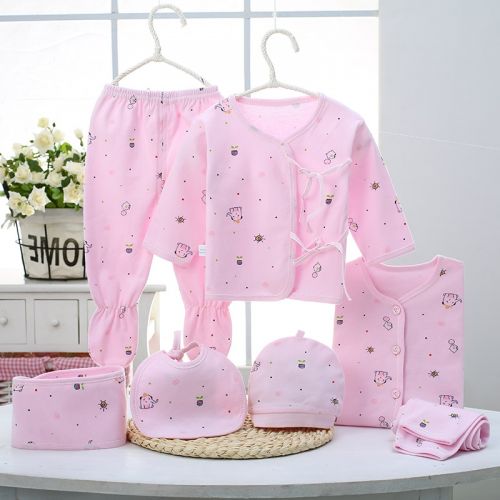 Coffret cadeau pour nouveau-né - Vêtements + Fournitures GTBB Ref 1965608