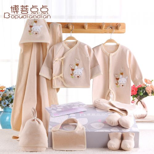 Coffret cadeau pour nouveau-né - Vêtements + Chaussures accessoires coton coloré Ref 1969923