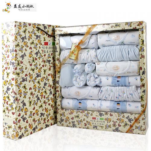 Coffret cadeau pour nouveau-né - Vêtements + Accessoires Ref 1974879