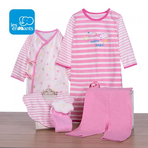 Coffret cadeau pour nouveau-né - Vêtements + Accessoires LES ENPHANTS Ref 1974913