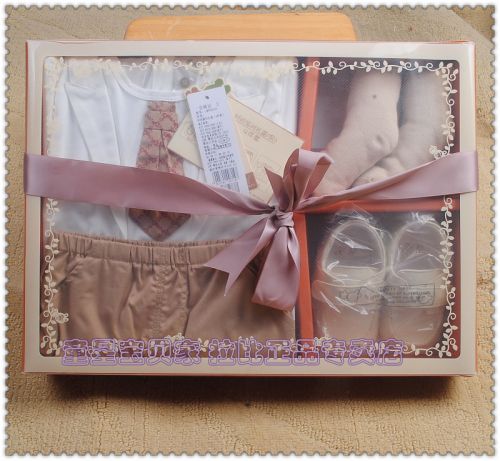Coffret cadeau pour nouveau-né - Vêtements + Fournitures LABI BABY LMFEB003 Ref 1974994