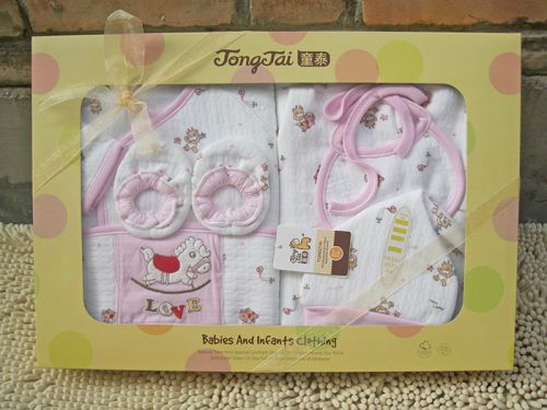 Coffret cadeau pour nouveau-né - Vêtements + Fournitures Ref 1976343