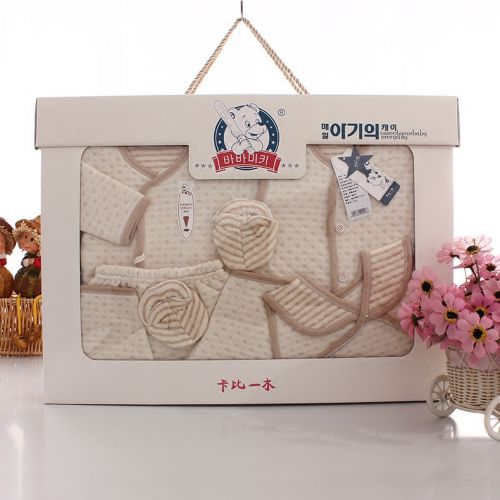 Coffret cadeau pour nouveau-né - Vêtements + Fournitures MQ0008 coton coloré Ref 1976565