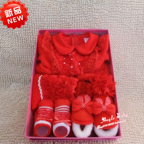 Coffret cadeau pour nouveau-né - Vêtements + Chaussures Accessoires 6-18M Ref 1976647