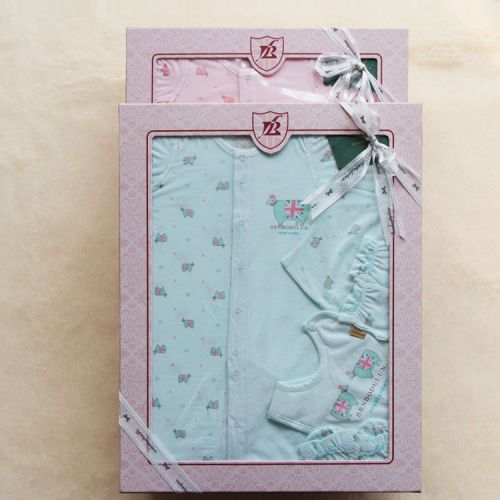 Coffret cadeau pour nouveau-né - Vêtements + Fournitures Ref 1976701