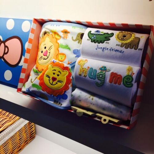 Coffret cadeau pour nouveau-né - Ref 1976814