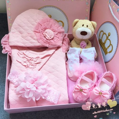 Coffret cadeau pour nouveau-né - Vêtements + Chaussures Accessoires Ref 1977393